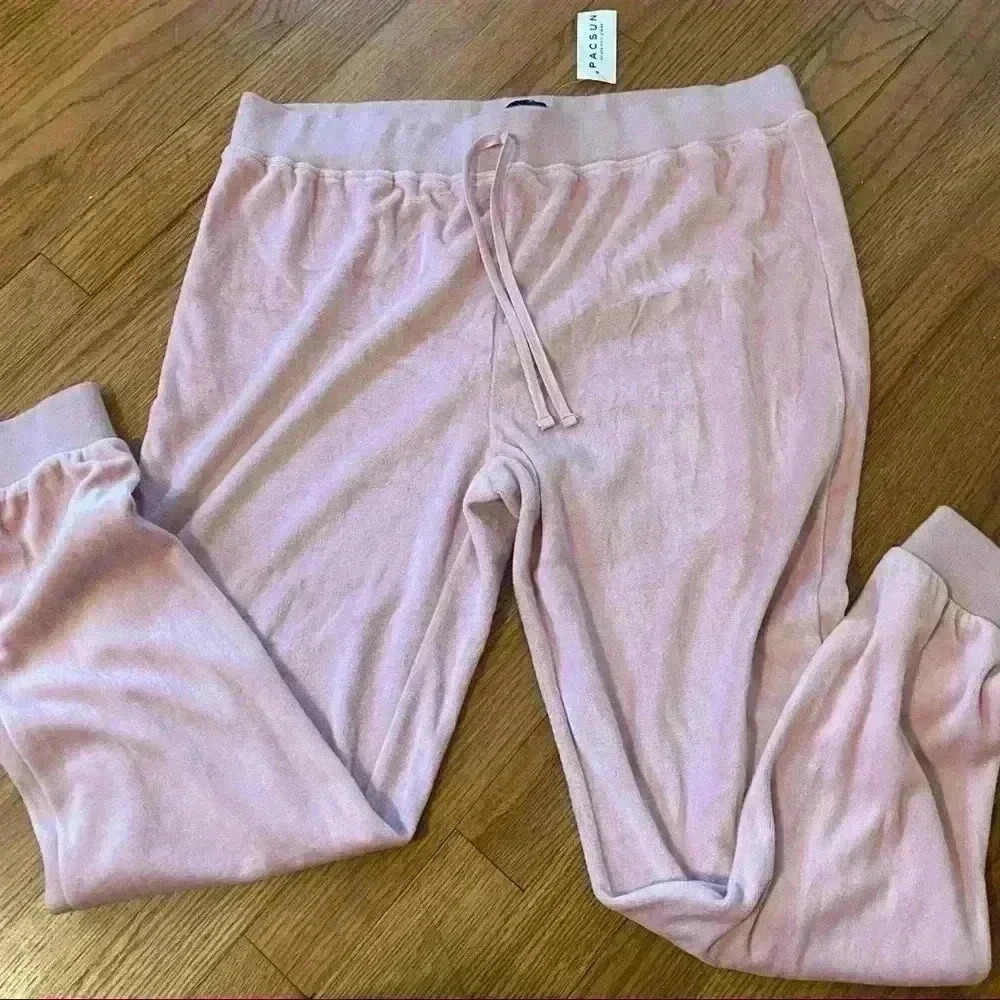 New with tags! PacSun LA Hearts joggers women L lilac’s